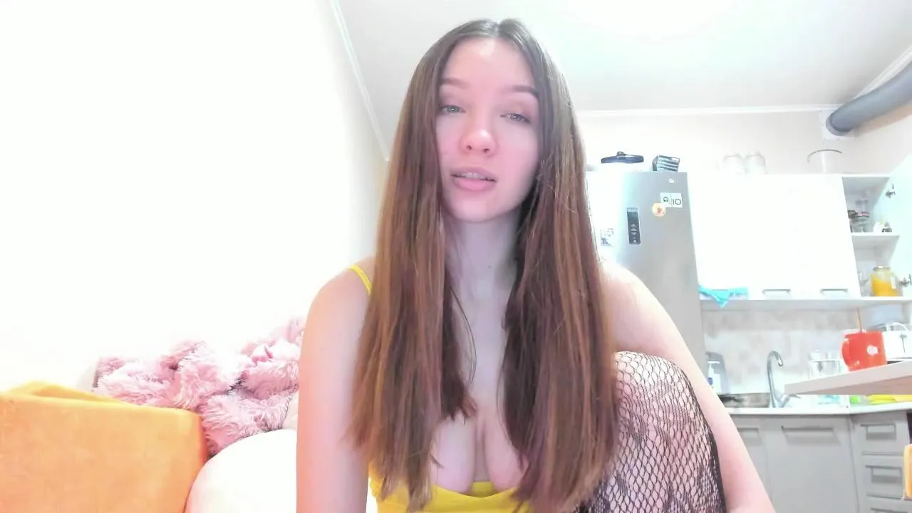 Naughty_Molly on Cam4