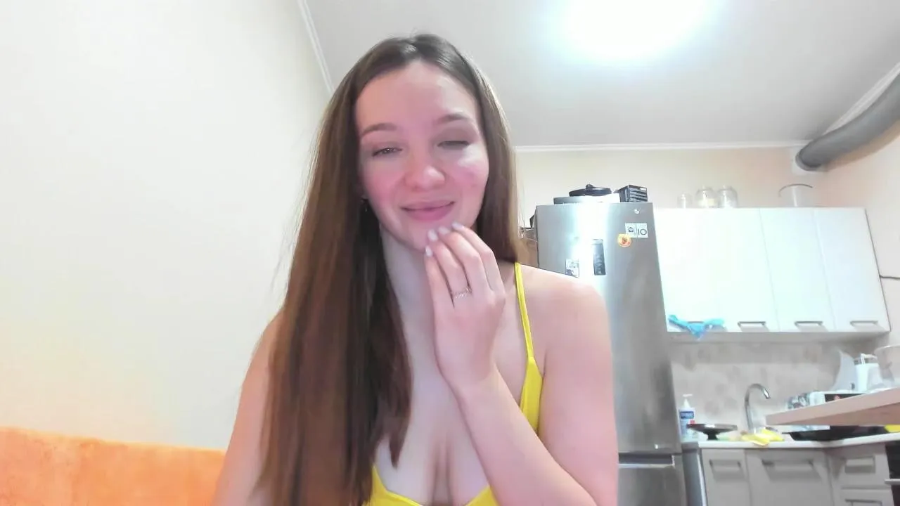 Naughty_Molly on Cam4