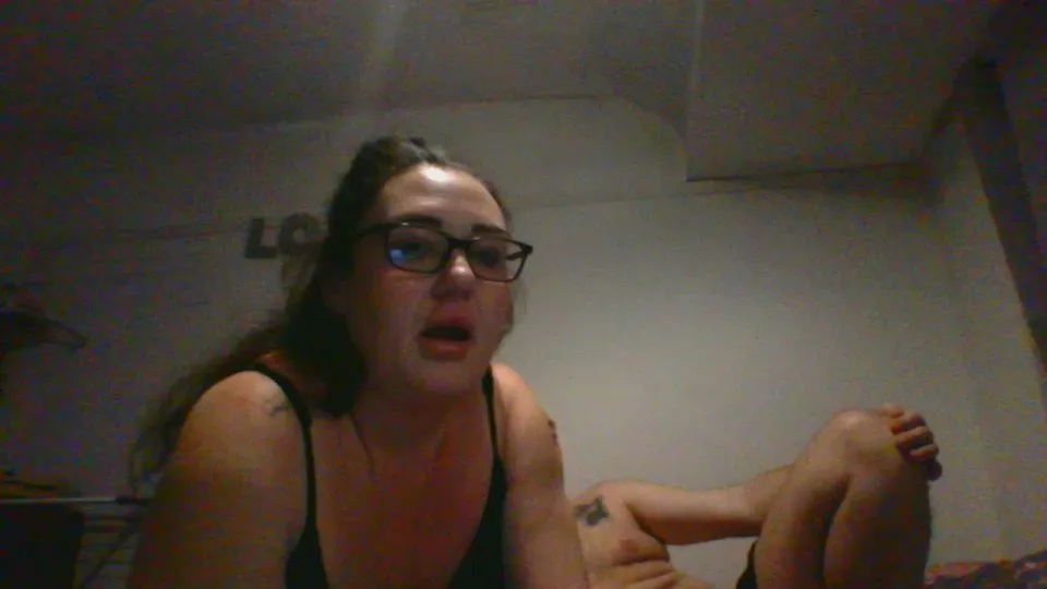 Offline NaughtyNikkii on Cam4