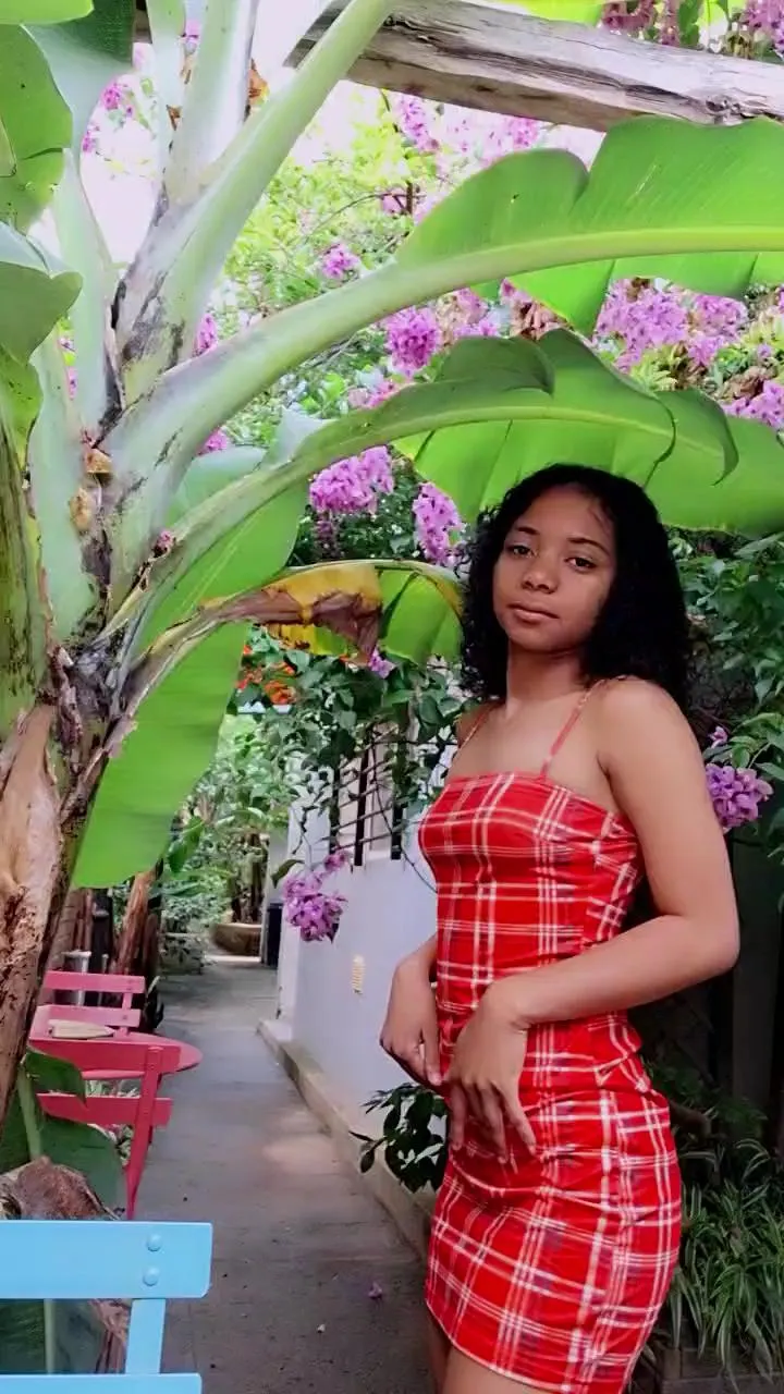 NickiFrenchy on Cam4