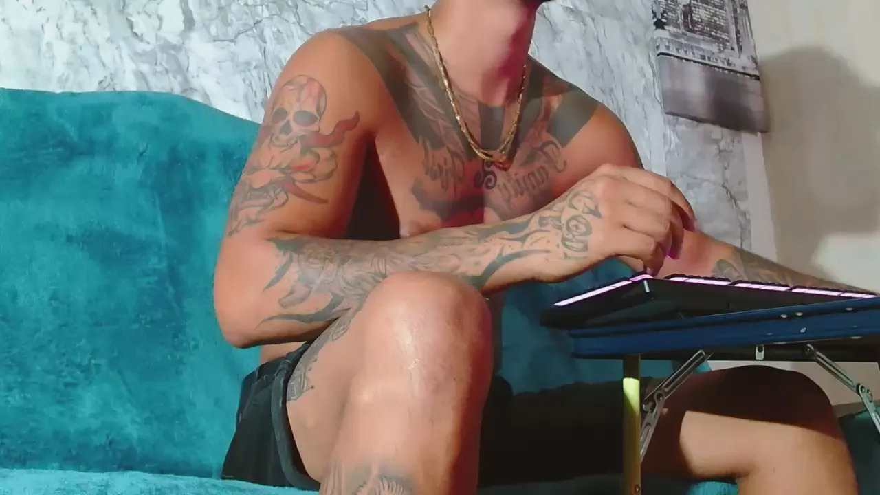 Offline NigelBoydX on Cam4