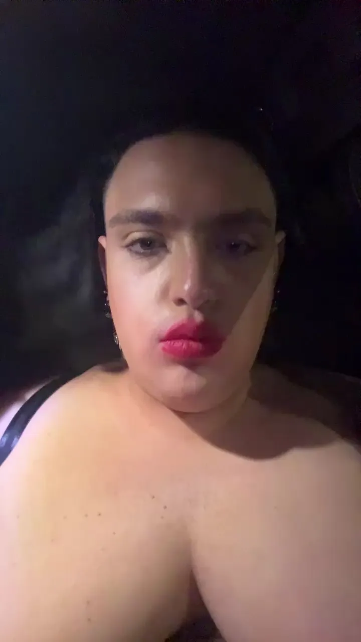 Freechat Nina22xxxx on Cam4