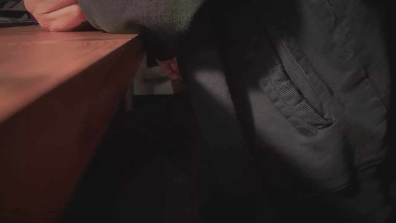 Offline oozeice on Cam4