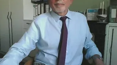 Offline openmyshirt on Cam4