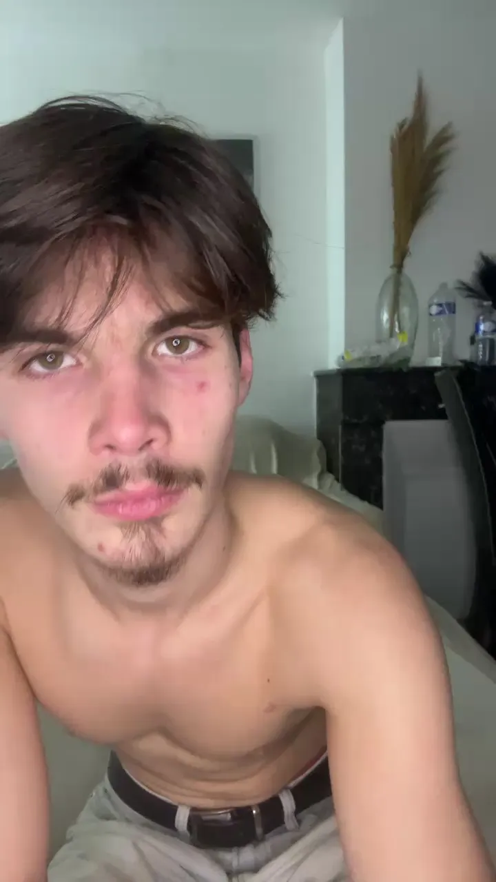 Freechat pablo2762 on Cam4