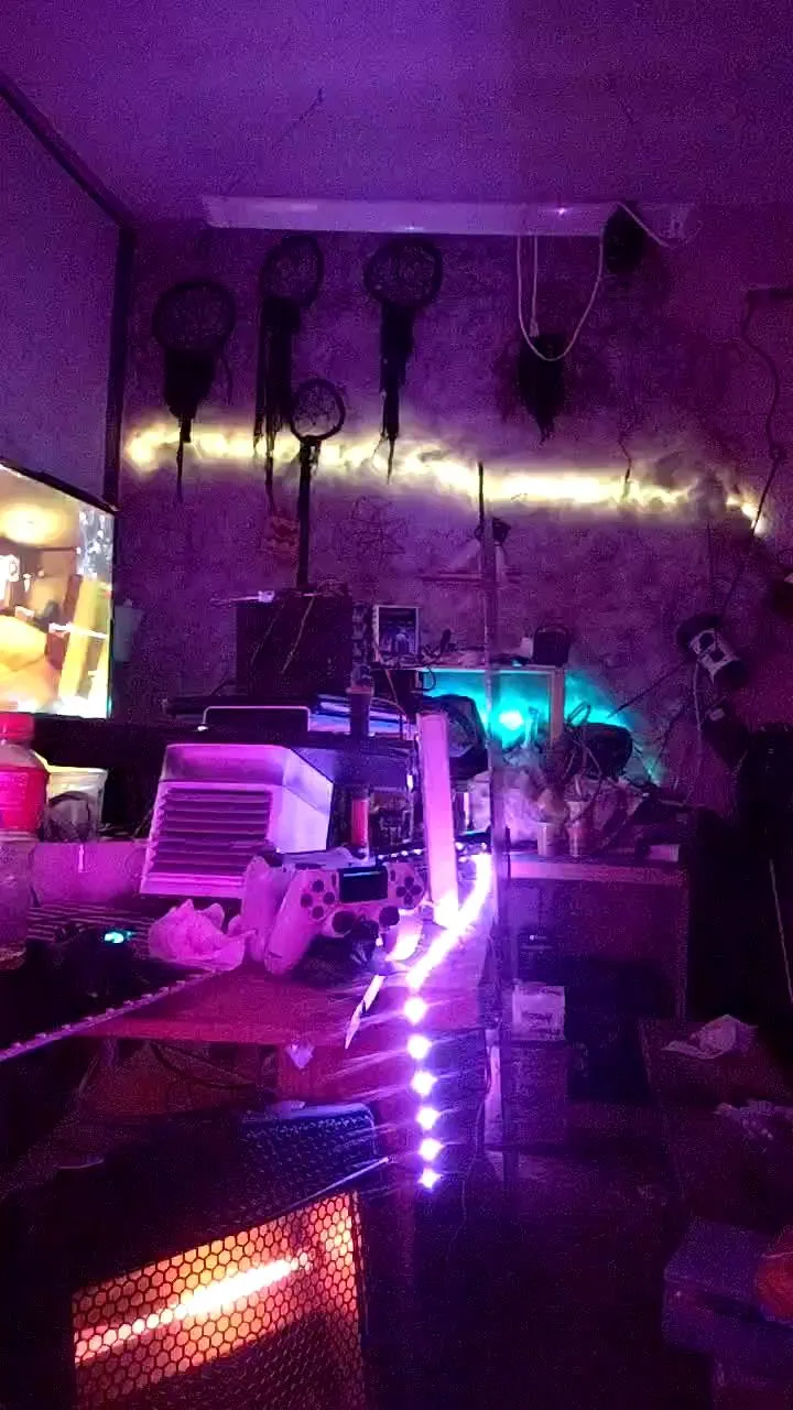 Freechat physicssexpert on Cam4