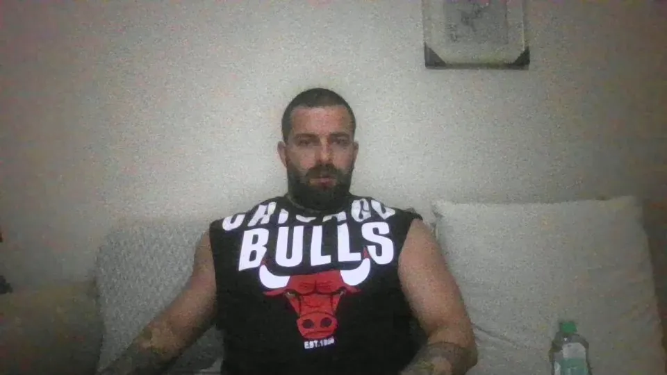 Offline pigeon1111 on Cam4