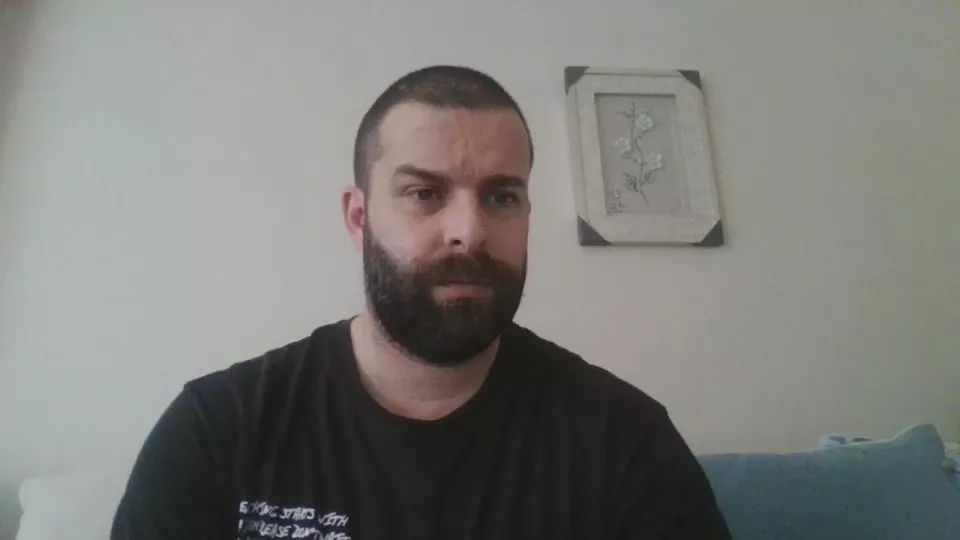 Offline pigeon1111 on Cam4