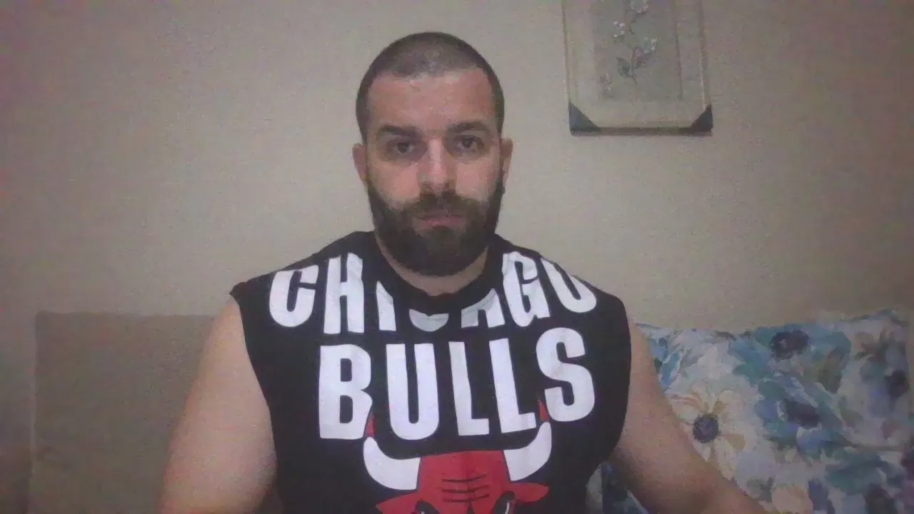 Offline pigeon1111 on Cam4