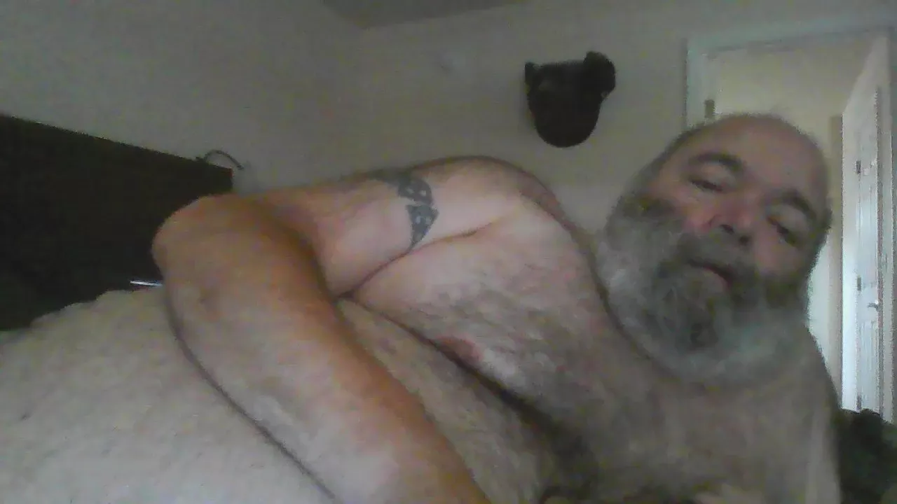 popperbear_fun on Cam4 