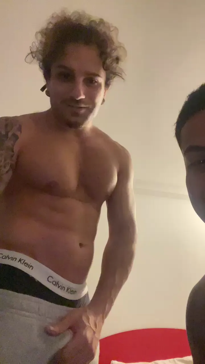 Offline Porcellone22 on Cam4