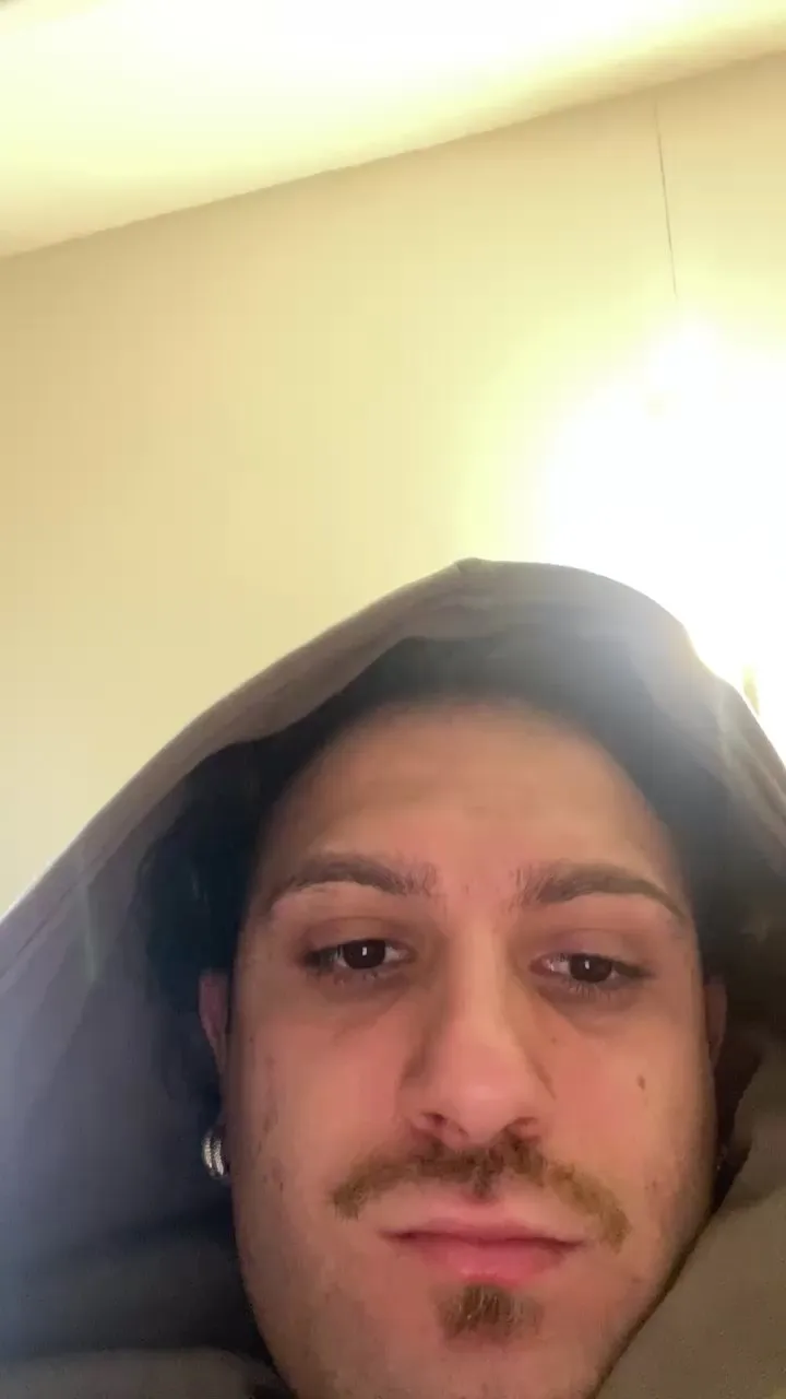 Offline Porcellone22 on Cam4