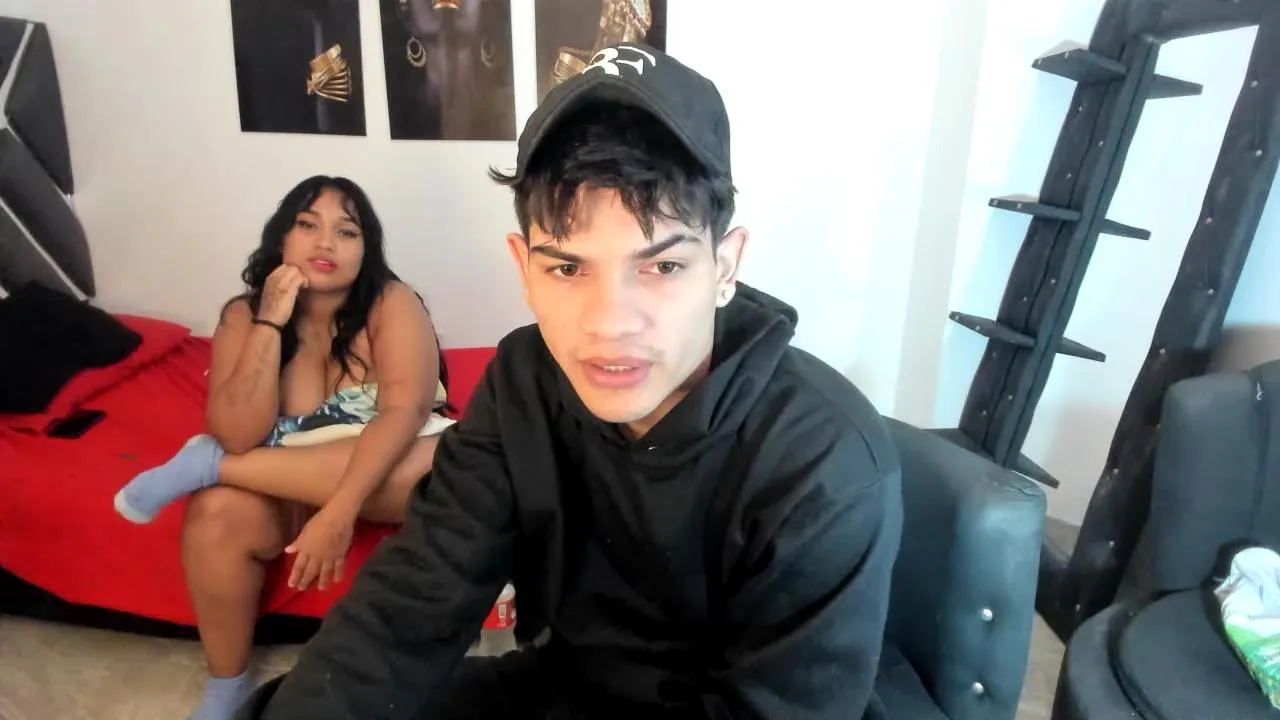 Offline queensquirt27 on Cam4