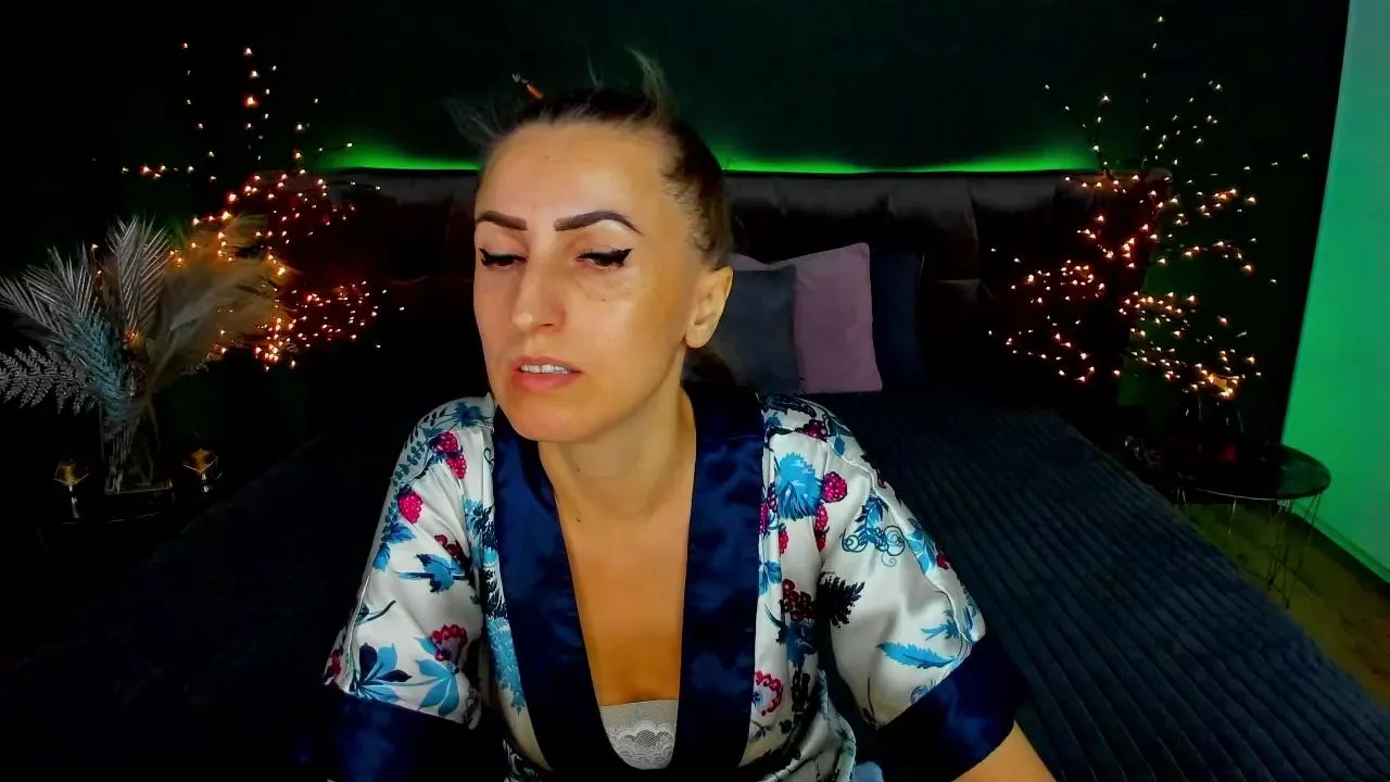 Rebeca_Diamond on Cam4 