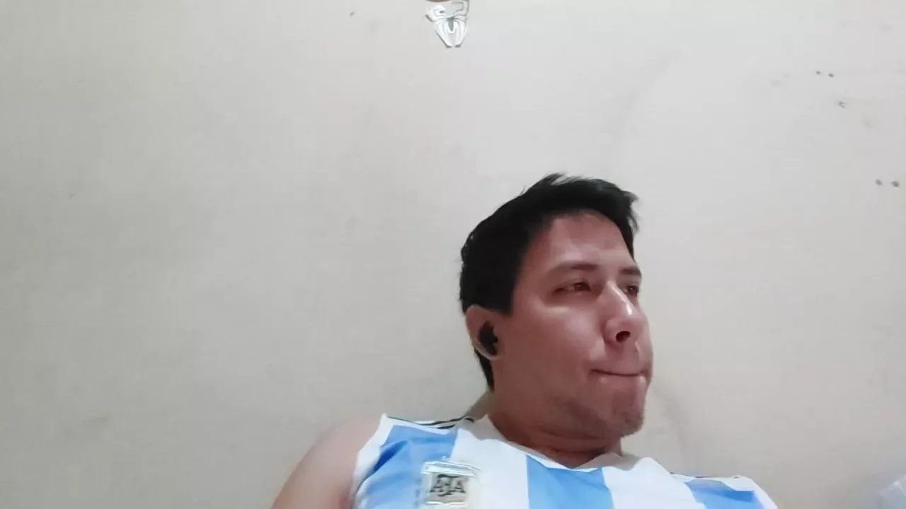 Offline RELOJO on Cam4