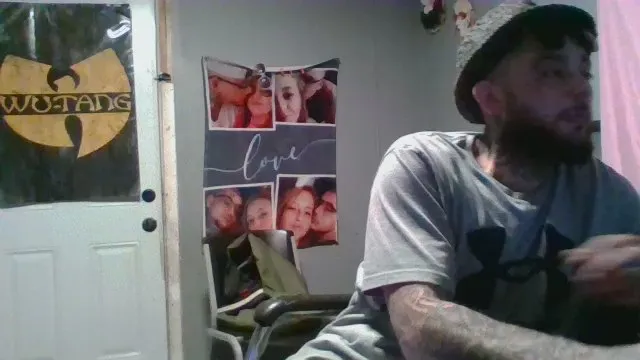 Offline Rivvyrozo on Cam4