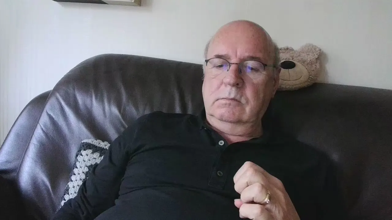 Freechat ron502 on Cam4