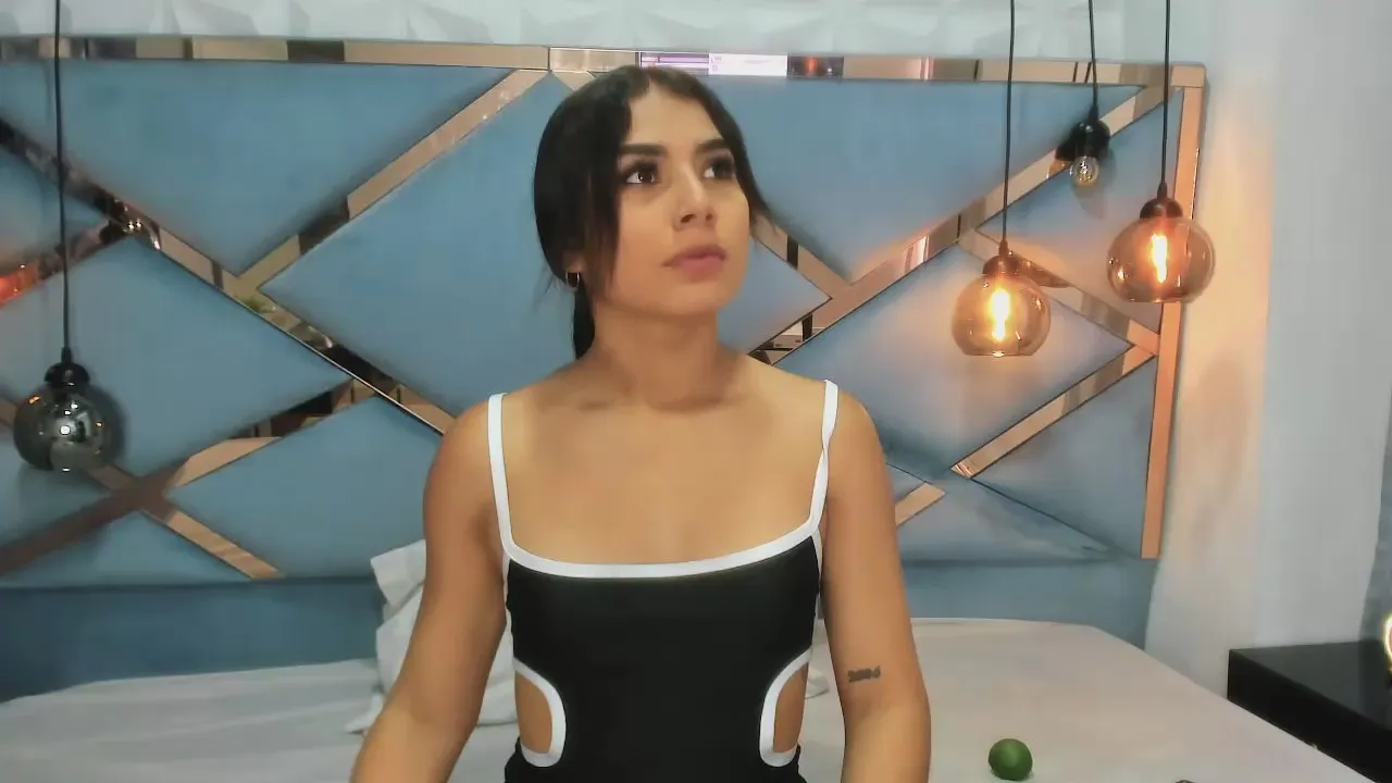 Offline rubyrouge_ on Cam4