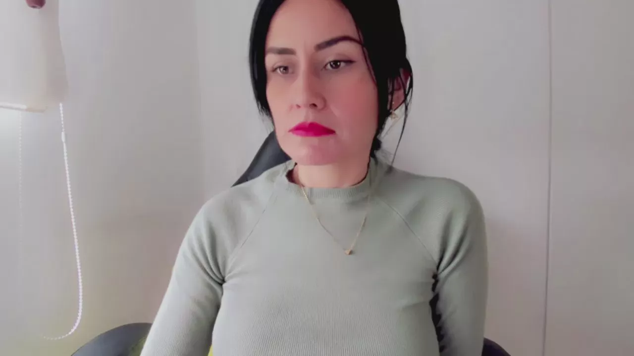 Offline samantha_Laruso on Cam4