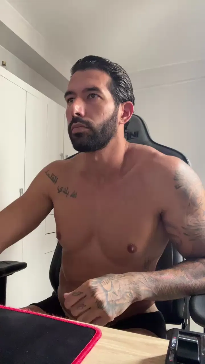 Saradoalto23 on Cam4 