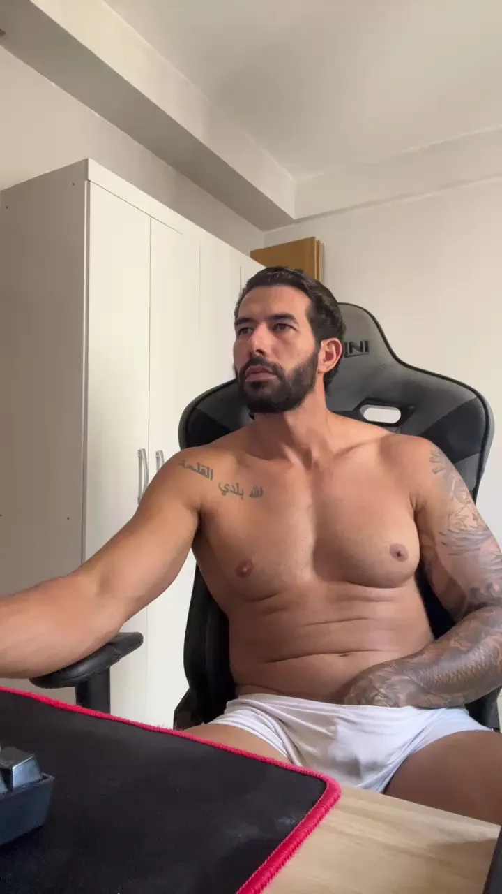 Saradoalto23 on Cam4 