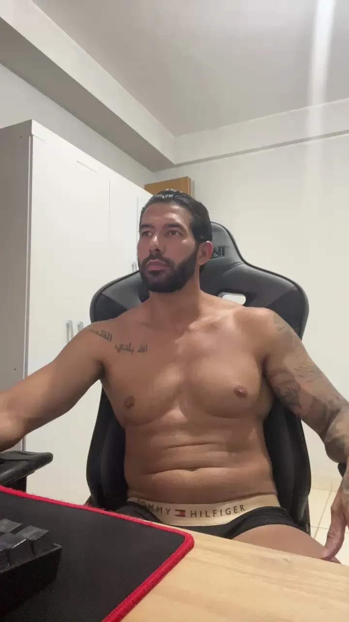 Saradoalto23 on Cam4 