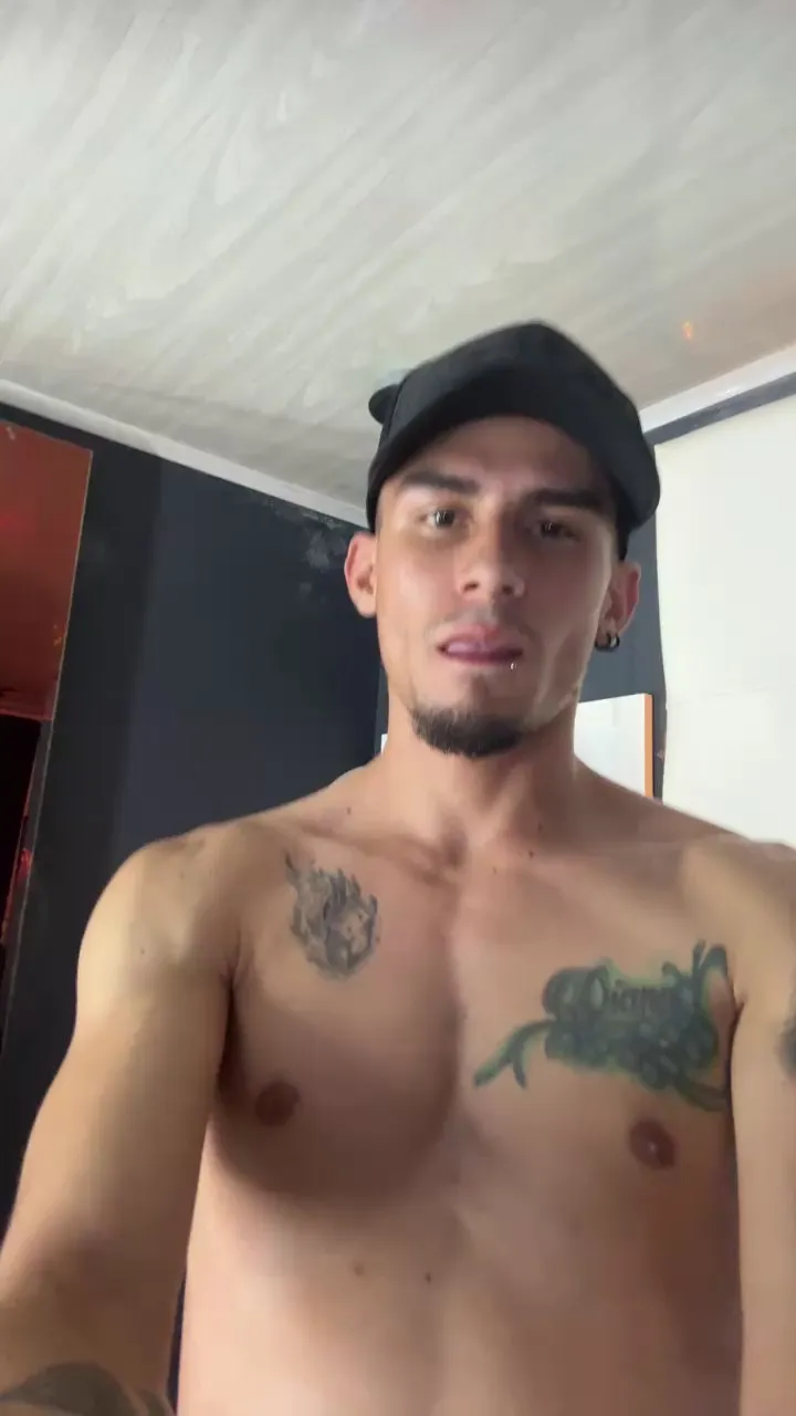 Sharon_Tyga20 on Cam4