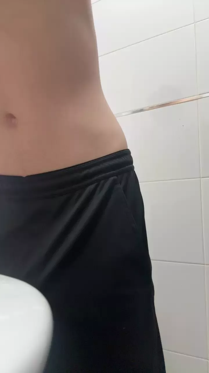 Offline Shyboy911 on Cam4