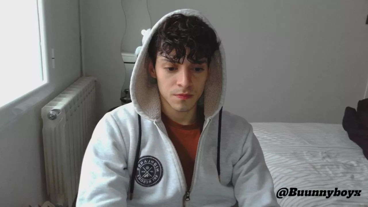 Offline Shyboy911 on Cam4