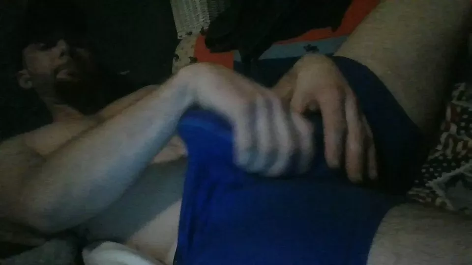 Offline StayHorNY33 on Cam4