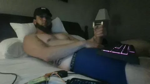 Offline StayHorNY33 on Cam4