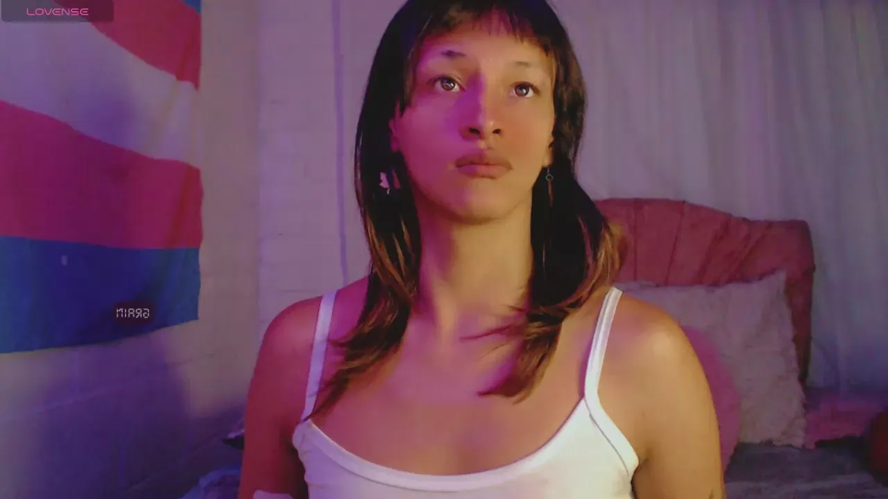 Offline Summer_XO on Cam4