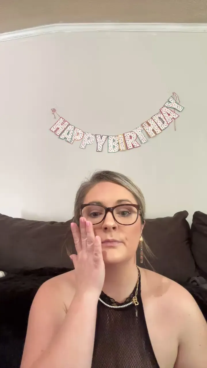 Sweets_bri — #amateur #bigass #cute #pussy #spanking #milf