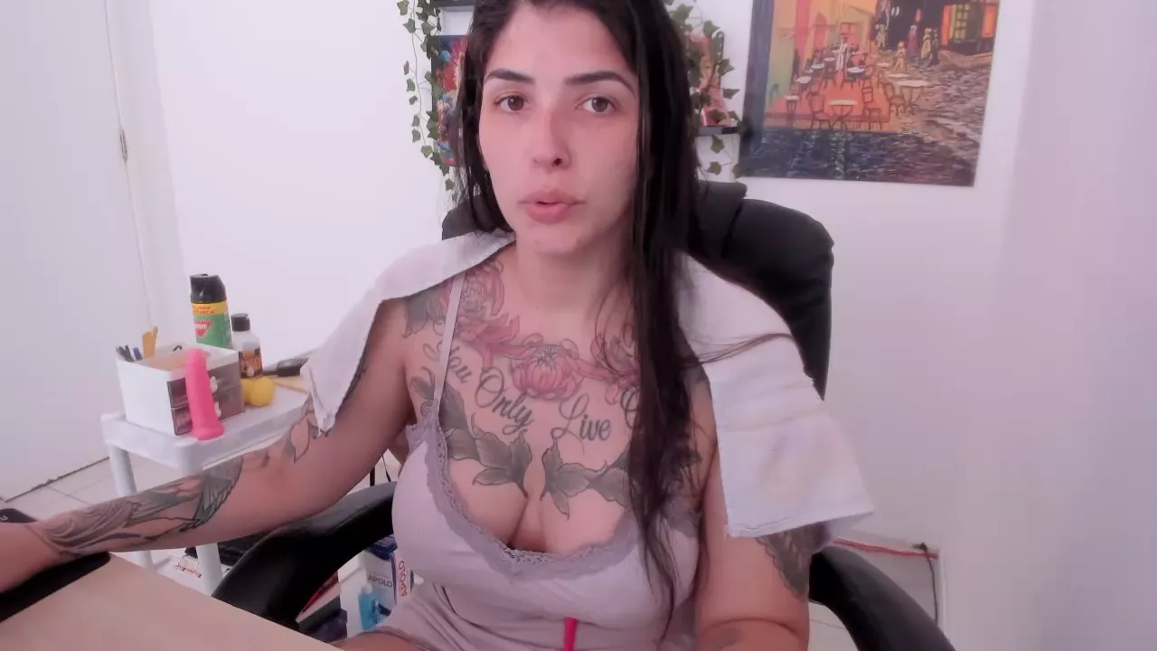 Freechat talimajesty on Cam4