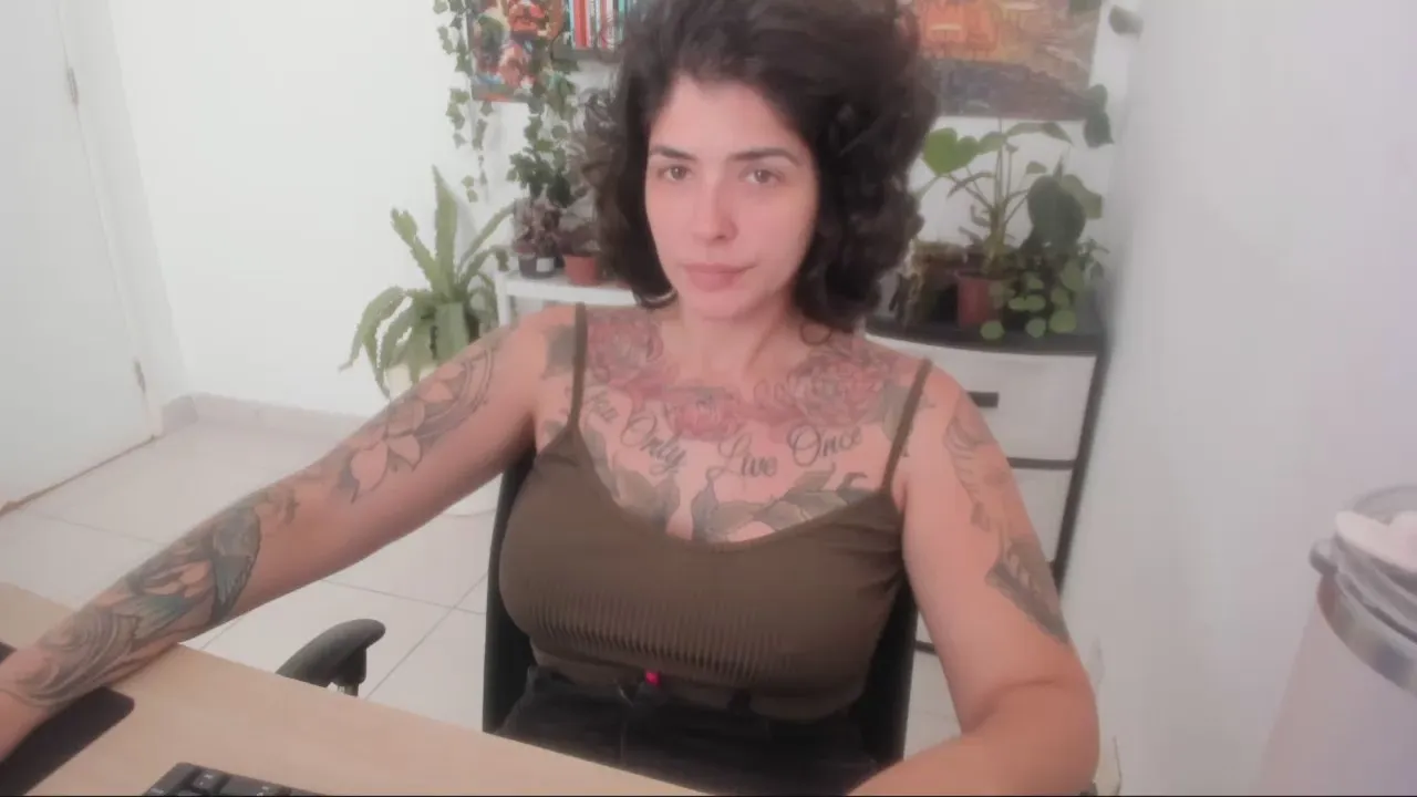 Freechat talimajesty on Cam4