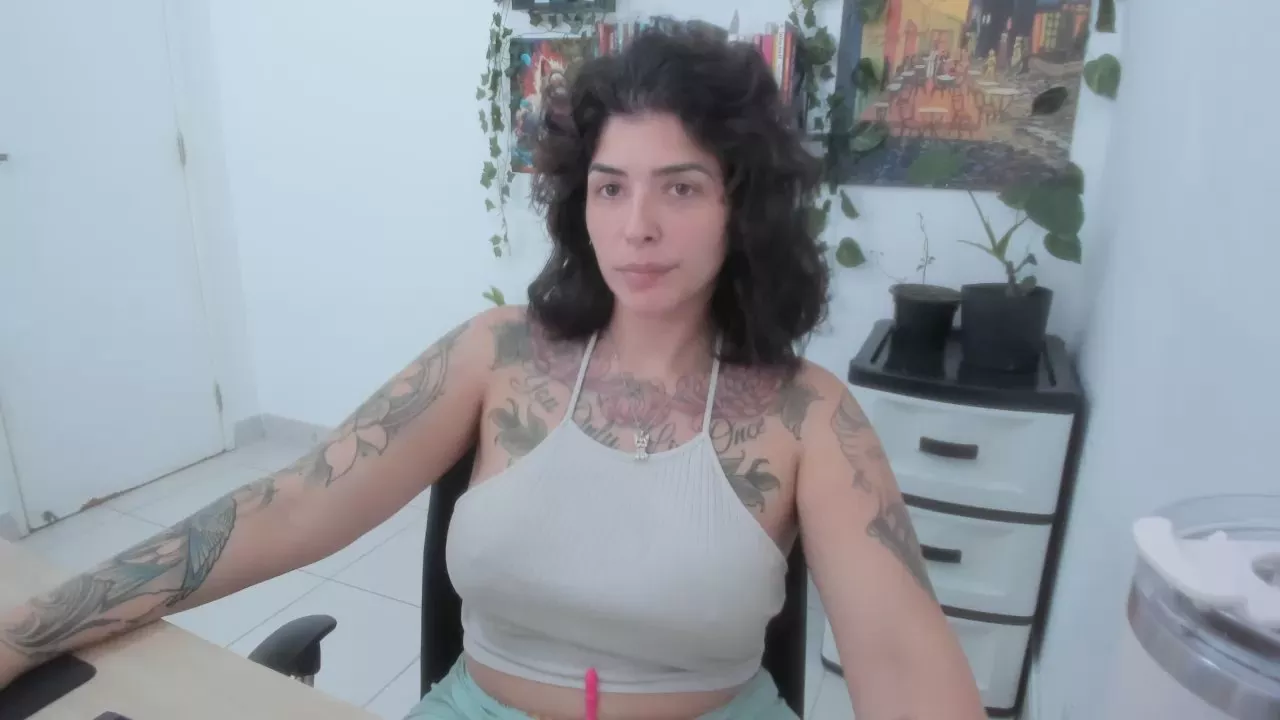 Freechat talimajesty on Cam4