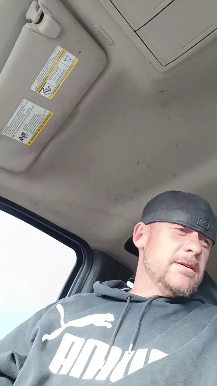 TattedRhino69 on Cam4 