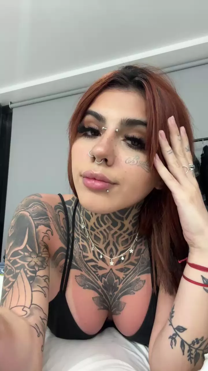 Offline thebabyvio on Cam4