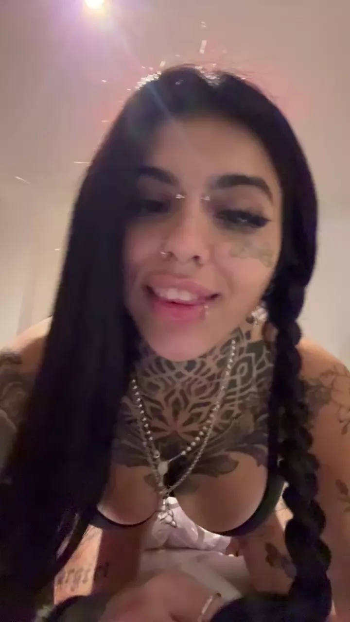 Offline thebabyvio on Cam4