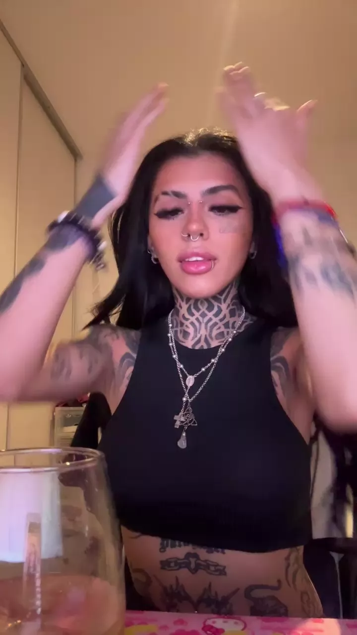 Offline thebabyvio on Cam4