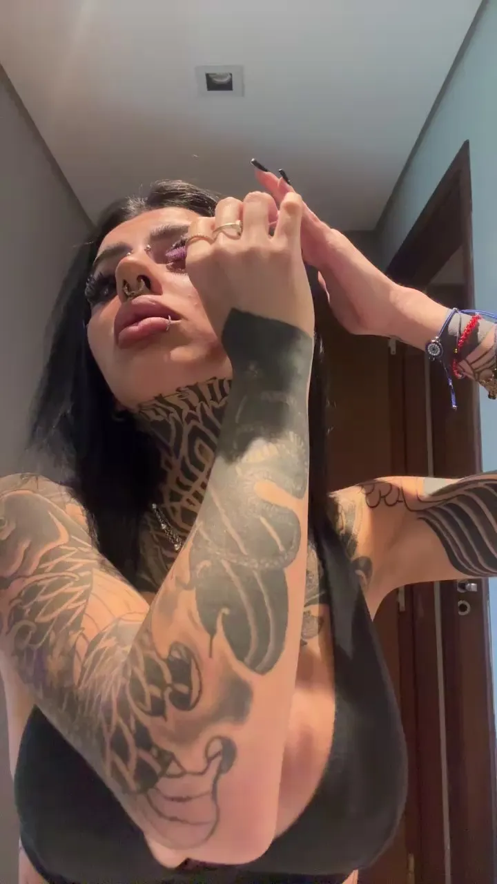 Offline thebabyvio on Cam4