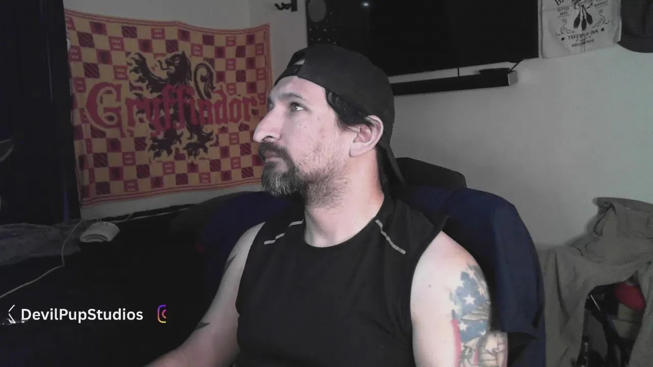 Offline TheDevilPup75 on Cam4