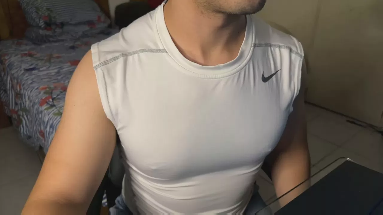 Offline thish0rny on Cam4