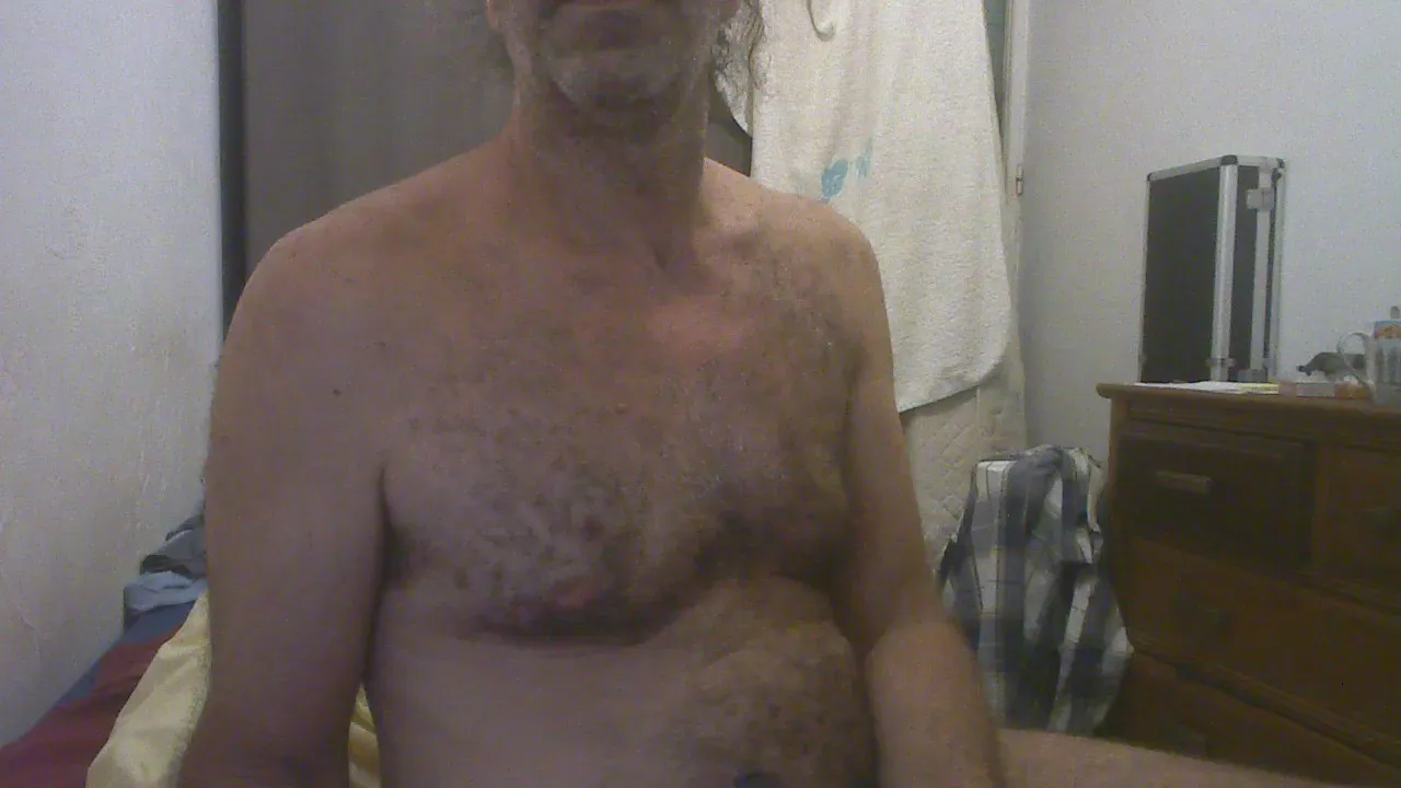 Titou06100 on Cam4 