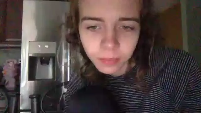 Offline trippybb222 on Cam4