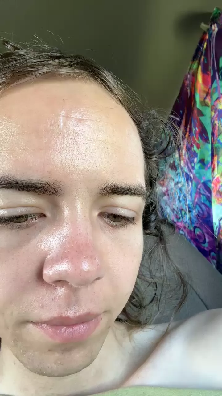 Offline trippybb222 on Cam4