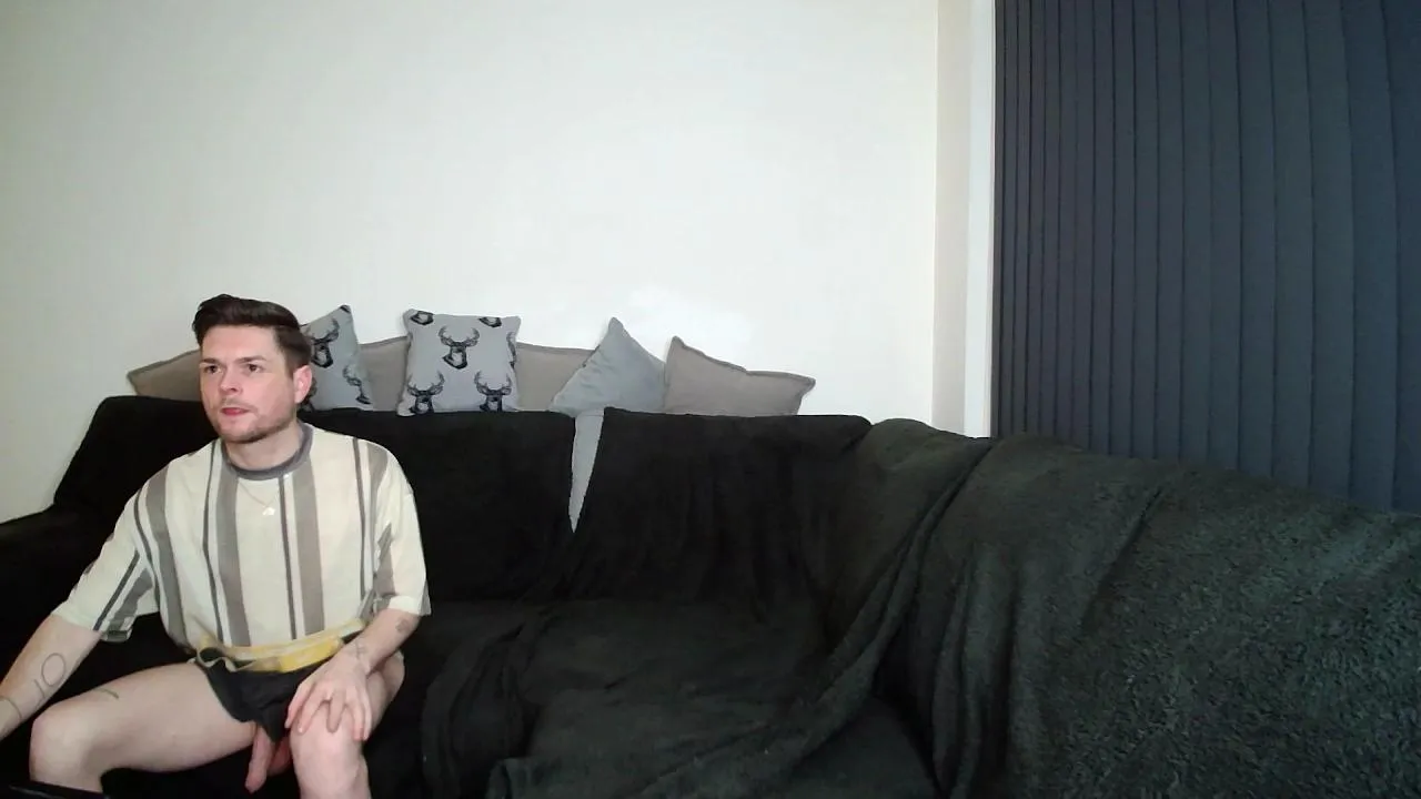 TwoTwinkHusband on Cam4