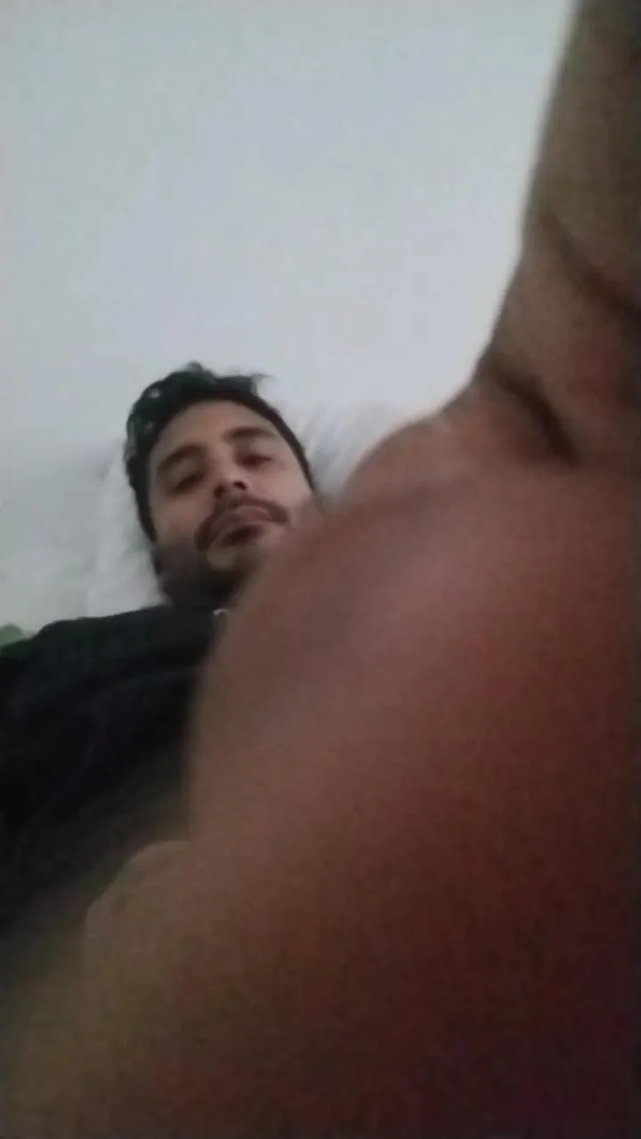 Offline Valenlio_Por on Cam4