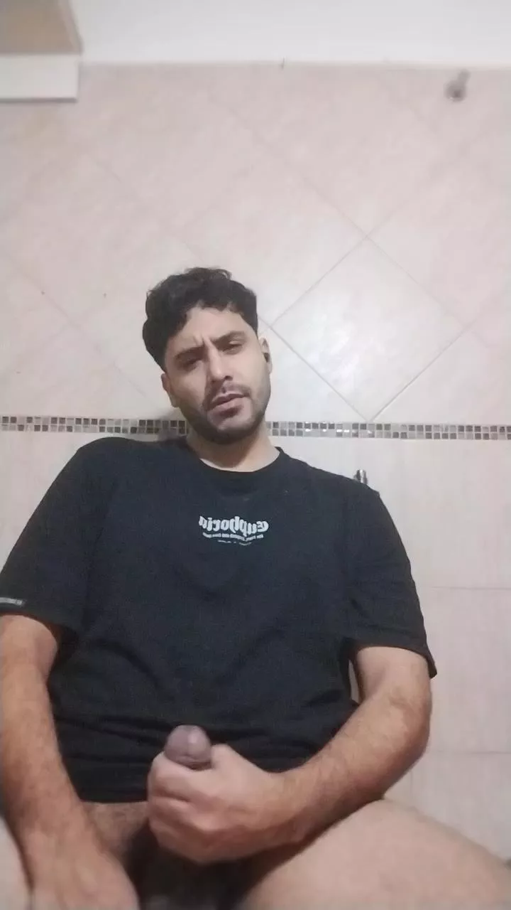 Offline Valenlio_Por on Cam4