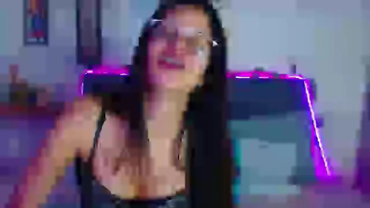 valentiny_villa on Cam4